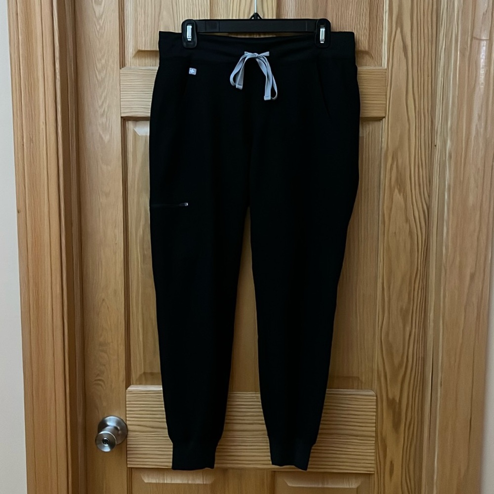 Figs Bundle of 5 Zamora Joggers Scrub Pants
